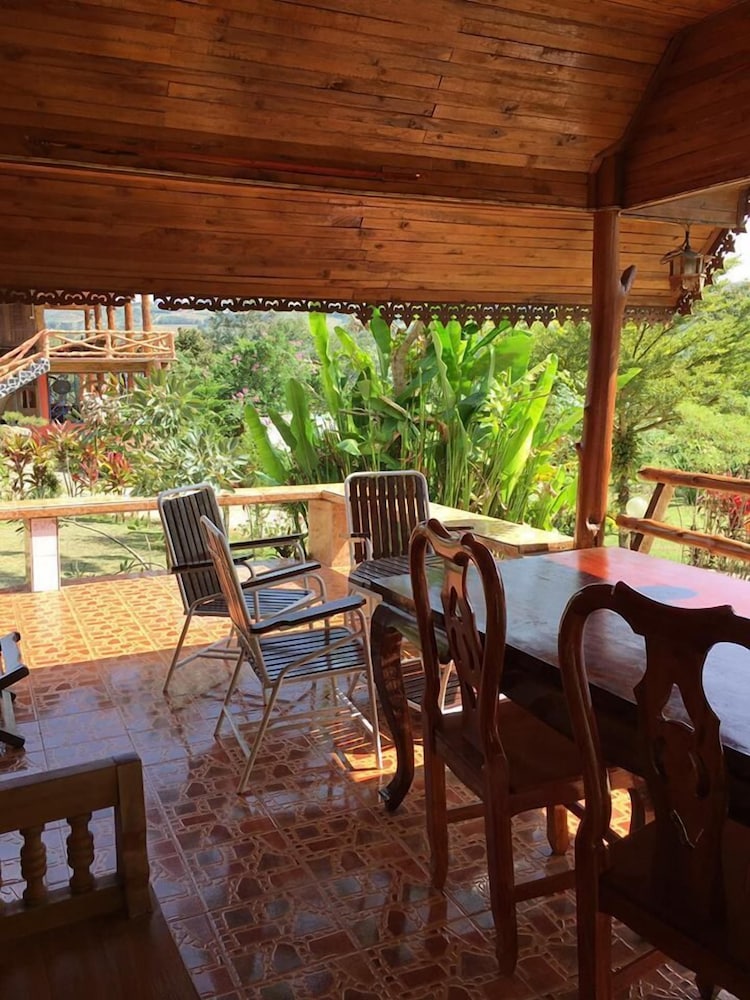 Nidahommok Resort