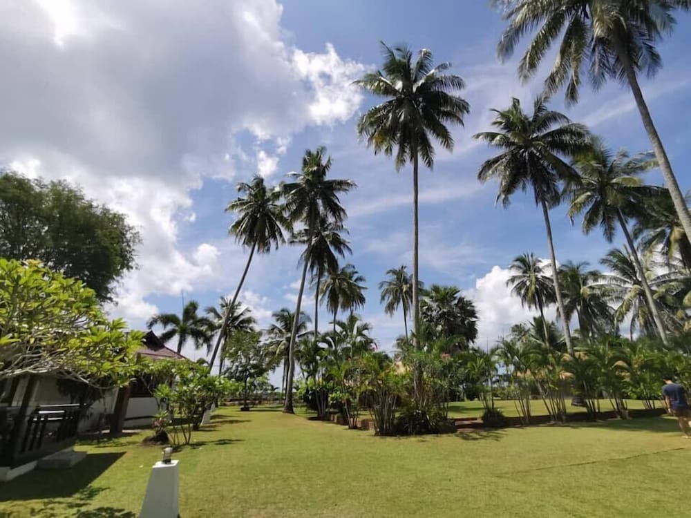 Suan Bankrut Beach Resort