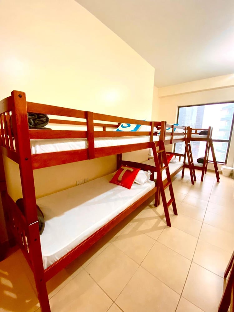 Bombay Backpackers DXB - Adults Only