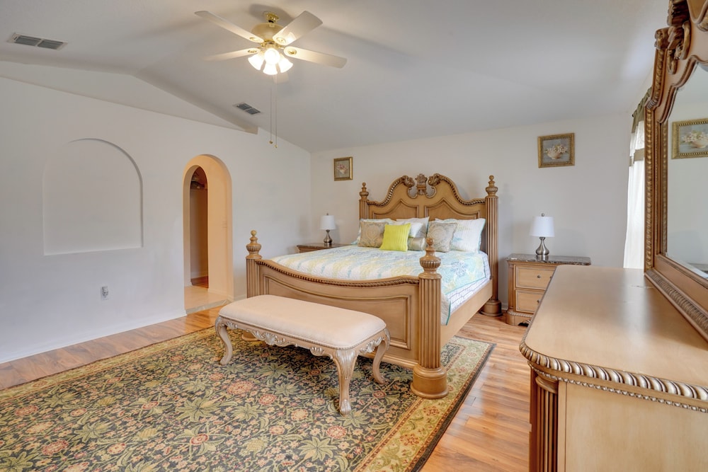 Family Gem in Port St Lucie w/ Backyard & Pool!
