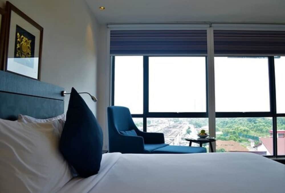 Bespoke Hotel Puchong 16
