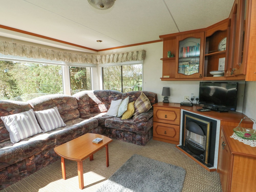 Fron Dderw Caravan