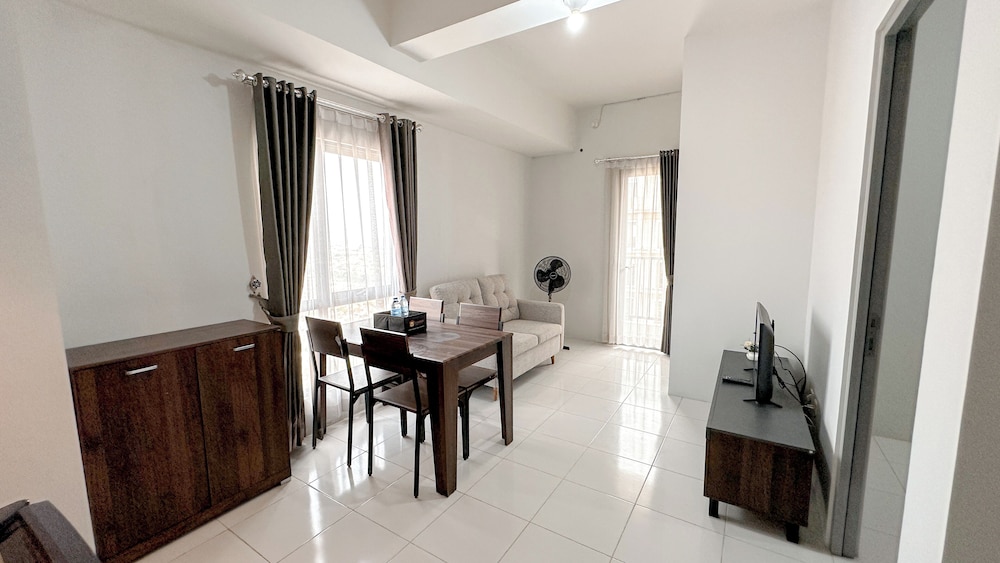 Nice And Comfortable Stay 2Br At Tamansari Prospero Sidoarjo Apartment