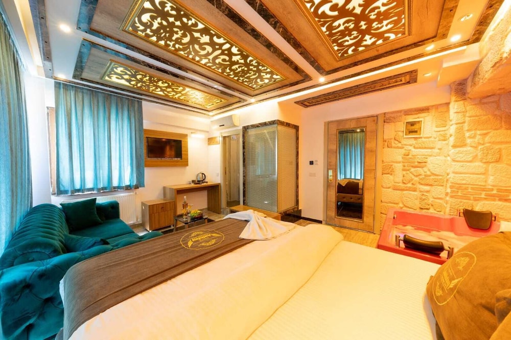 Holiday Business Otel - Image 23