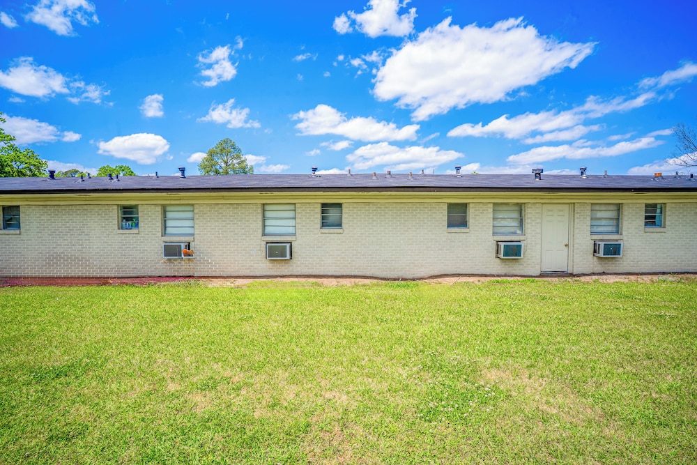 Cypress Inn Motel By OYO West Monroe I-20