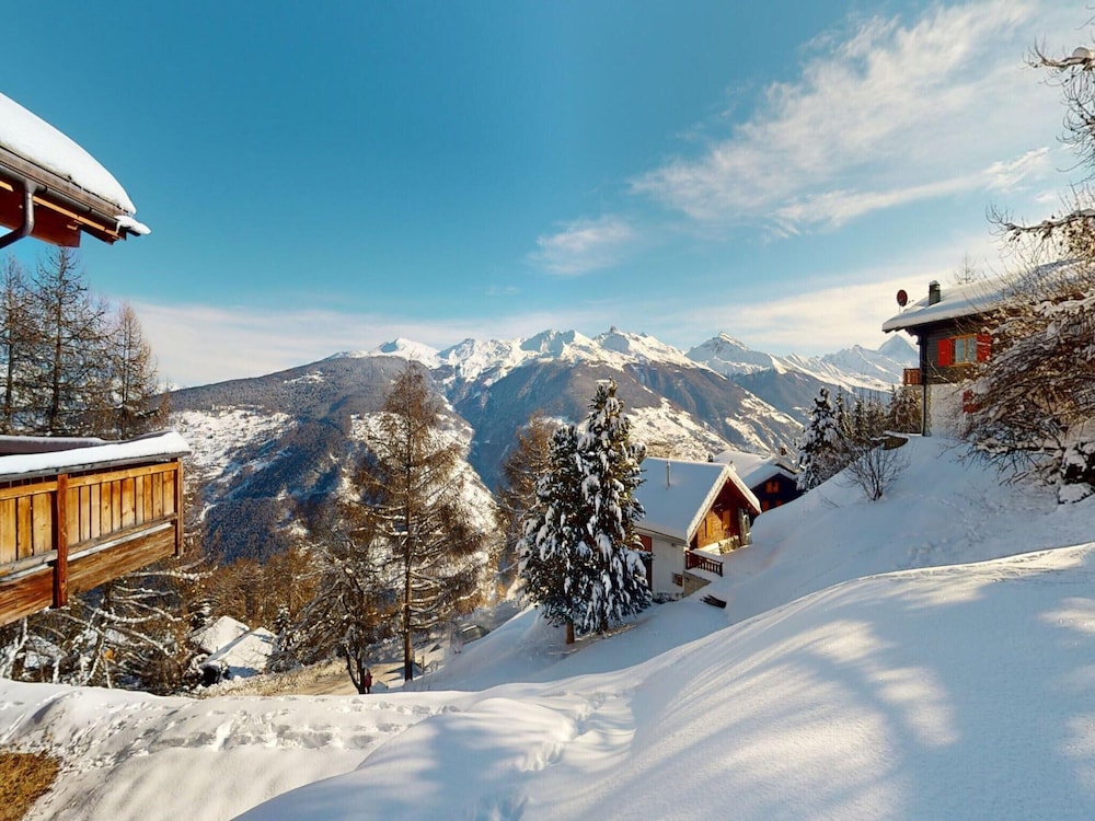 Cosy Chalet in Vex With Balcony