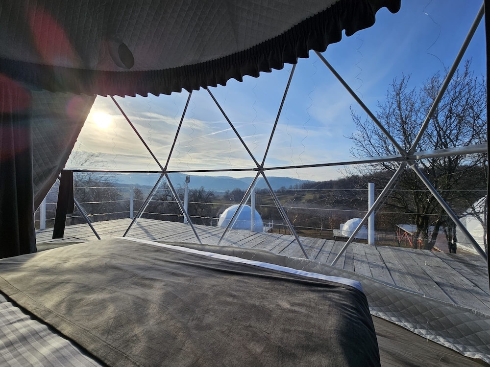 SKY DOME