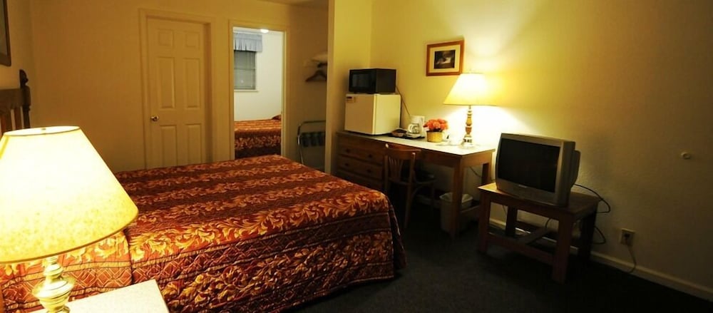 Burney Motel
