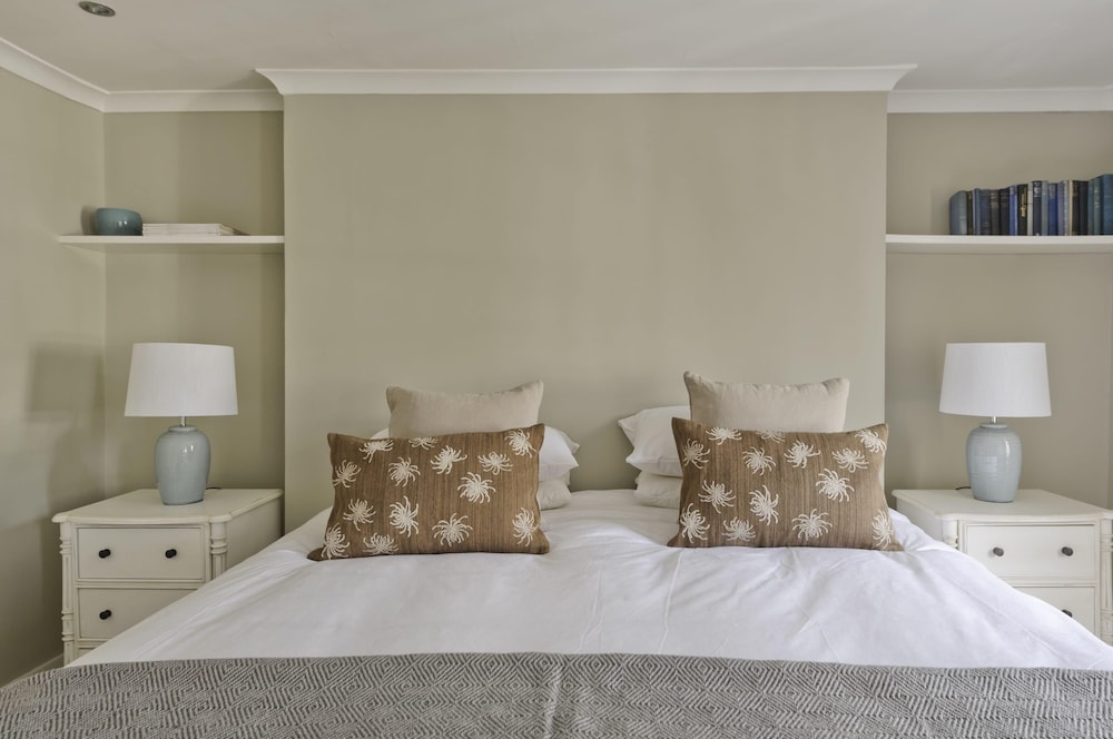 Fabulous 3 Bed Flat Chelsea