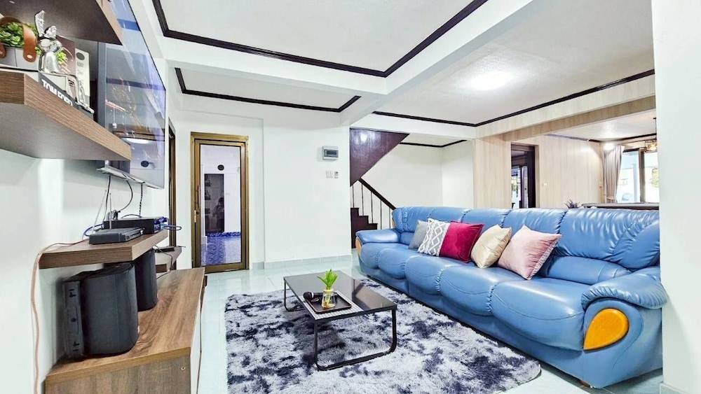 Greta Villa Nakluea 18