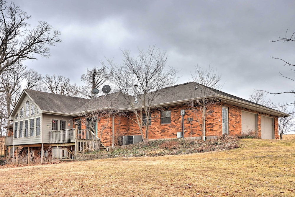 Spacious Home w/ Pond 13 Mi to Columbia! - Property Image 16