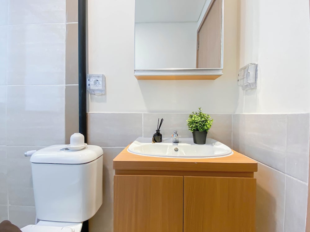 Best Choice And Comfy 2Br At Apartment Meikarta