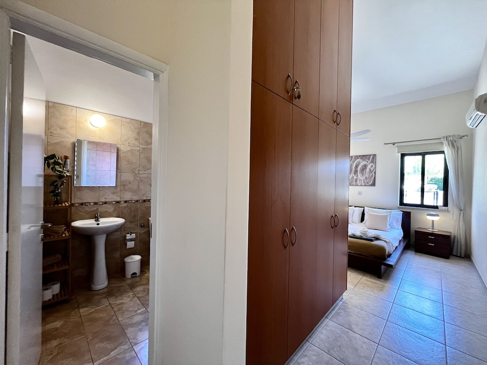 103 KOK - Stay Athena Villa