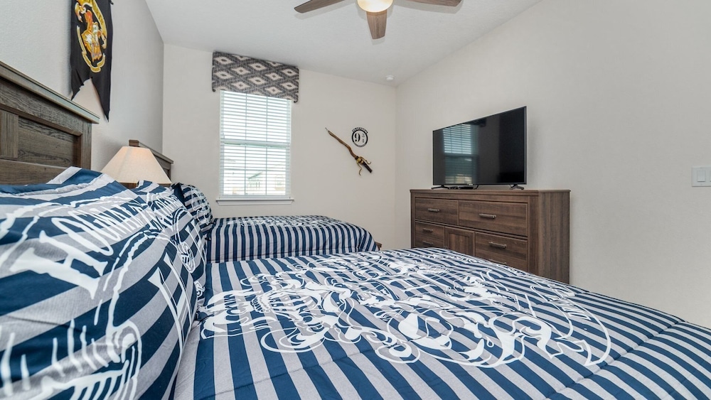 Solara Resort 7 Bedroom Private Pool Home with Game Room 7 Home