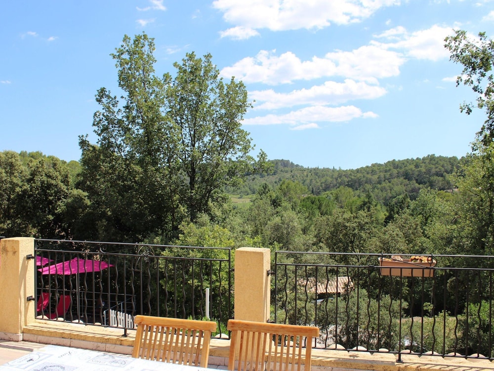 Holiday Home With Large Garden and Pool