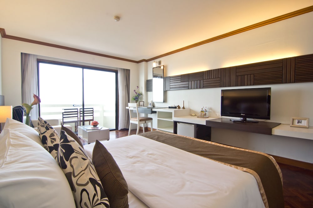 GRAND JOMTIEN PALACE HOTEL