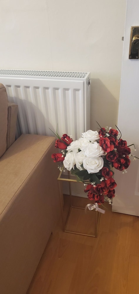 Flat in Glasgow,close to all Local Amenities,