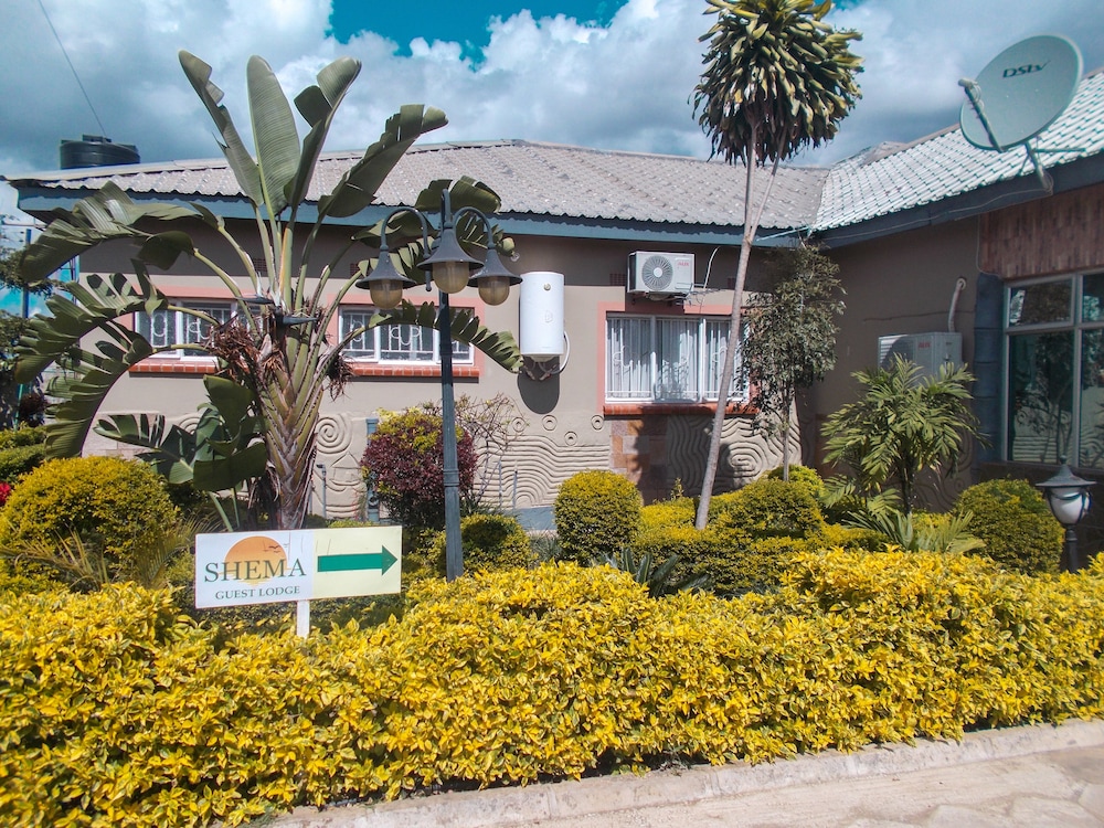 Shema Guest Lodge