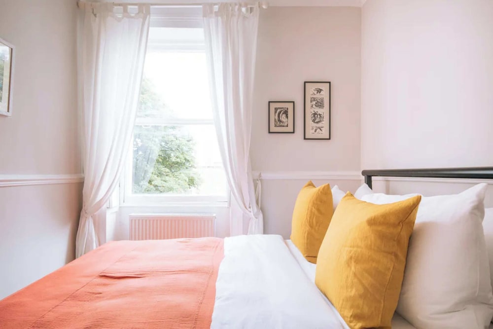 Beautiful 2BD Flat - Clifton Village view 3