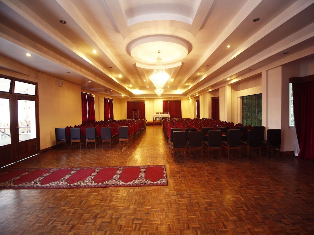 meeting & event spaces