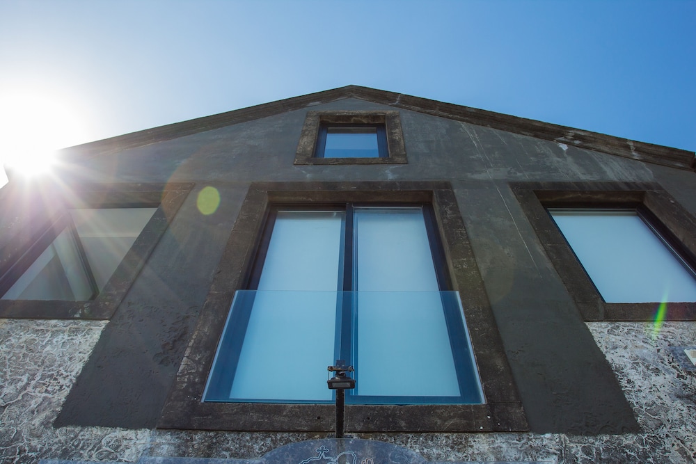 Porto de Abrigo Guest House