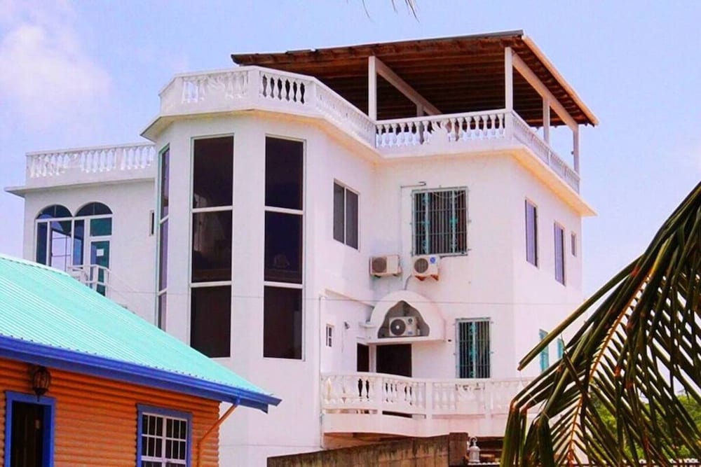 See Belize Tranquil Sea View Studio With