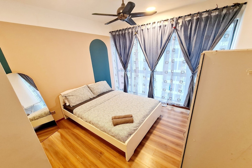 Amerin Residence Mall Apartments