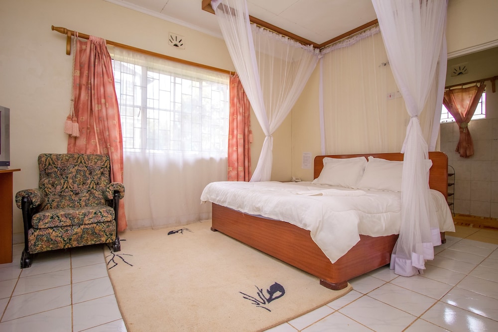 Ivys Inn Guest House