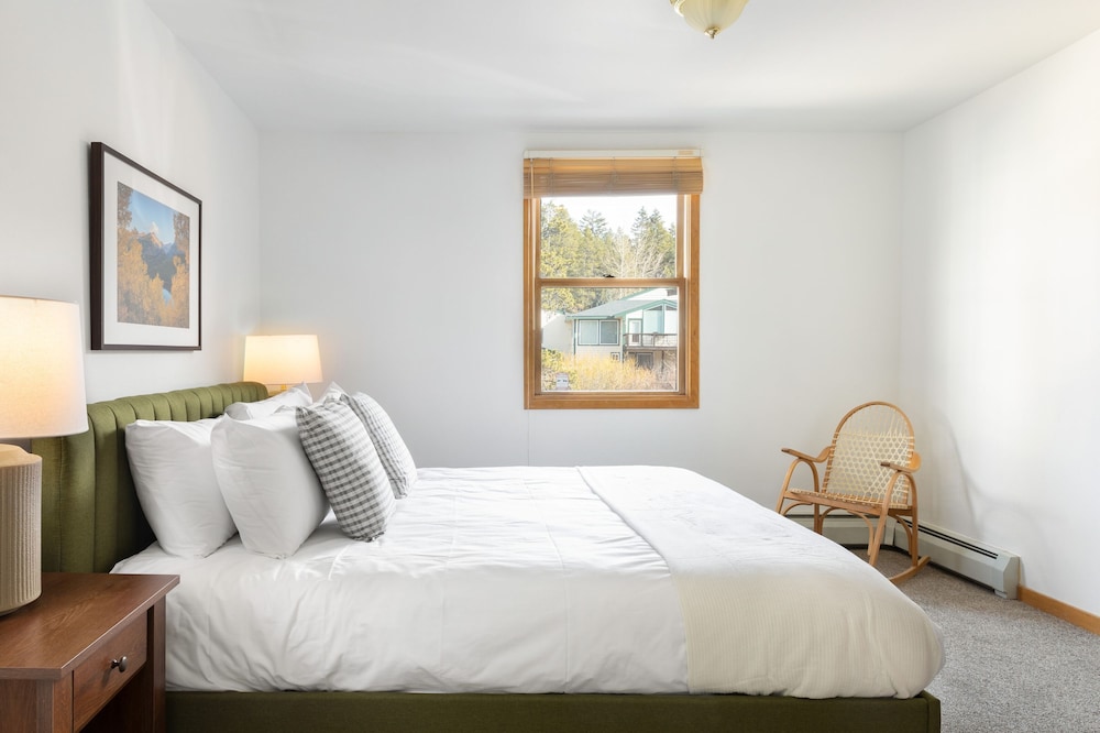 Holly by Avantstay In the Heart of Breckenridge w Hot Tub Game Room Roof Top Patio