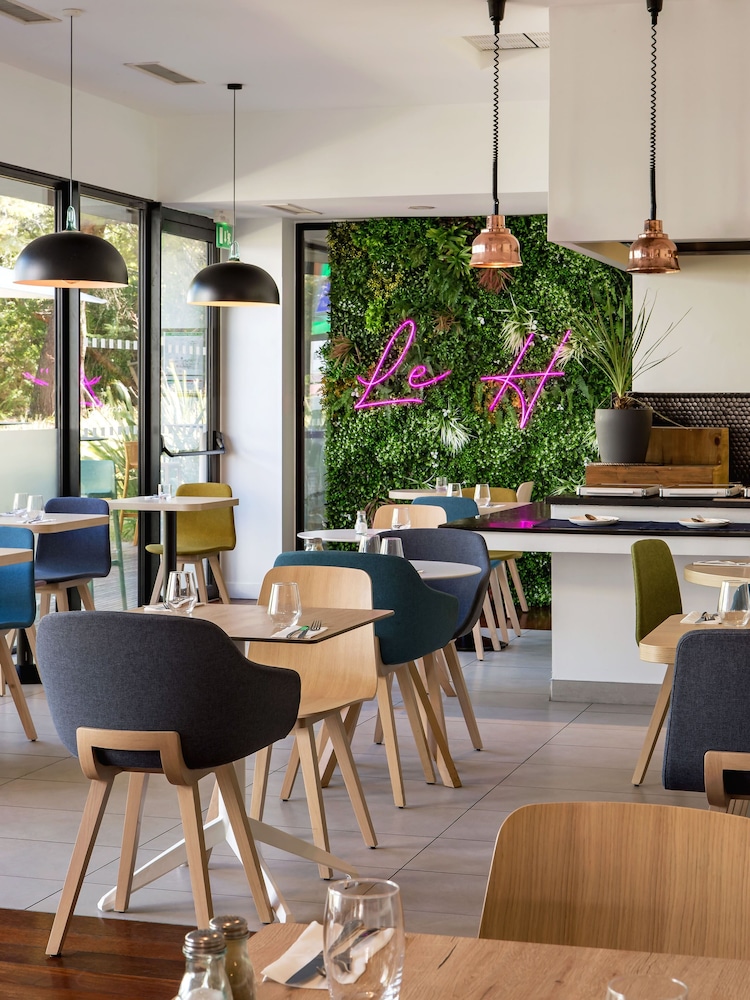 Vitrolles Vacations - Holiday Inn Marseille Airport, an IHG Hotel - Property Image 7
