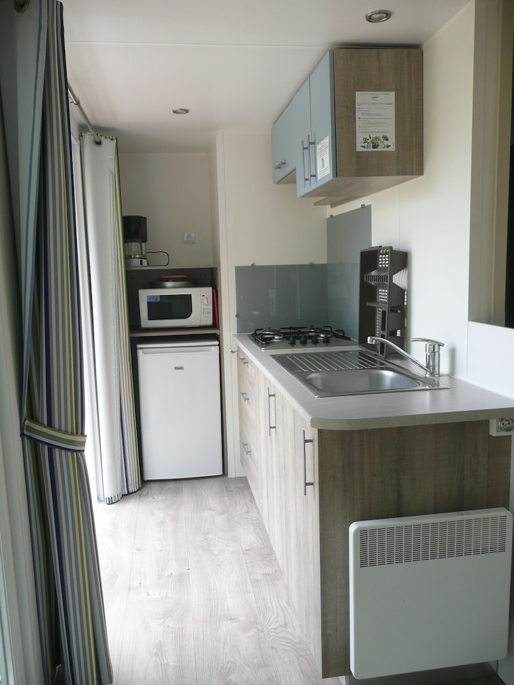 Camping Les Charmes photo 5