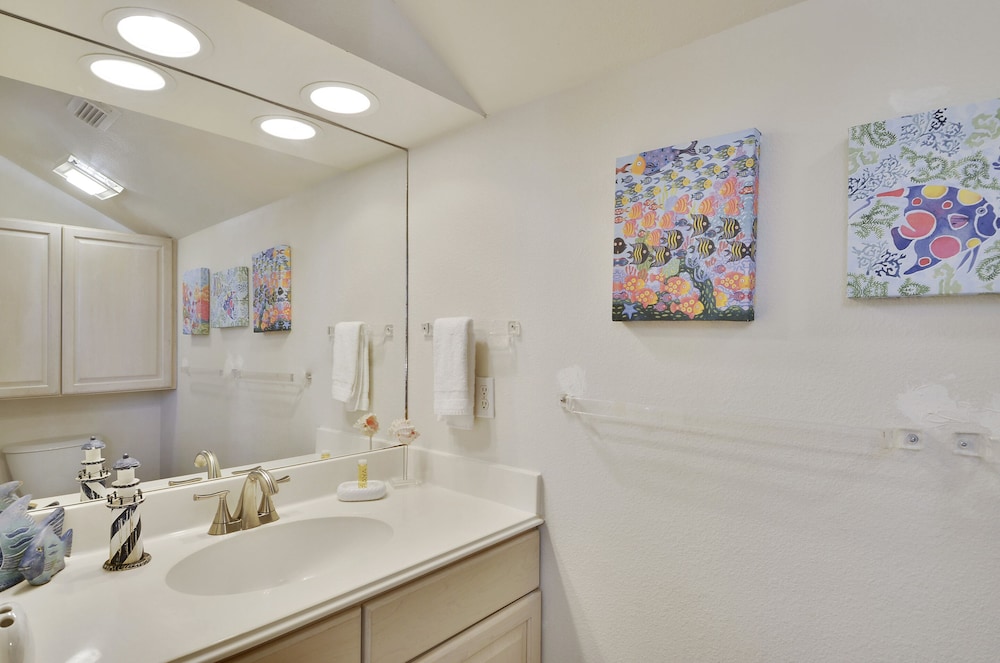 Beachfront Dolphin by Ryson Vacation Rentals