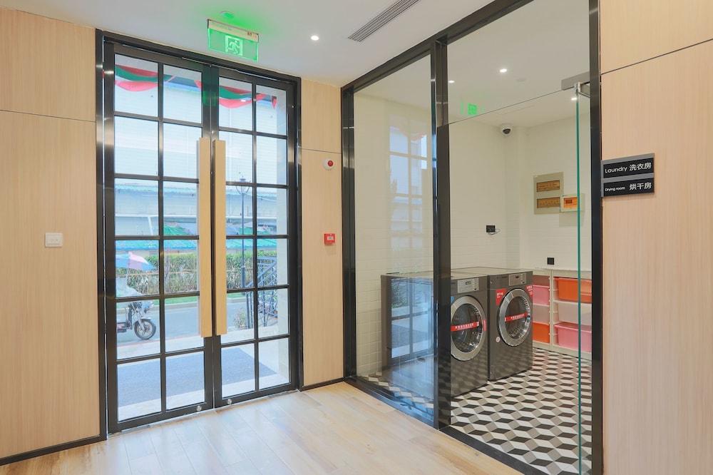 CJIA Service Apartment Hotel