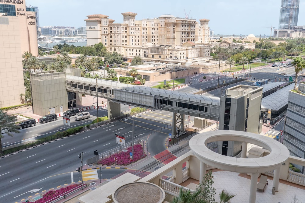 1 Bedroom in Marina With Stunning Ain Dubai View