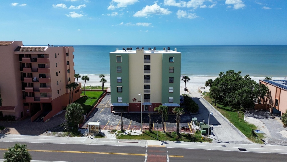 The Pointe #401