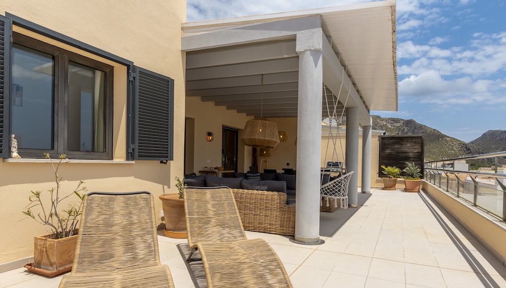 Apartment in Pollensa Near Sandy Beach