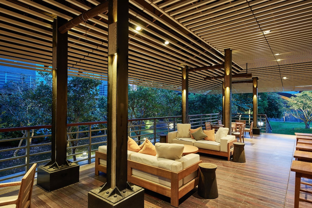 Apex Villa view 2