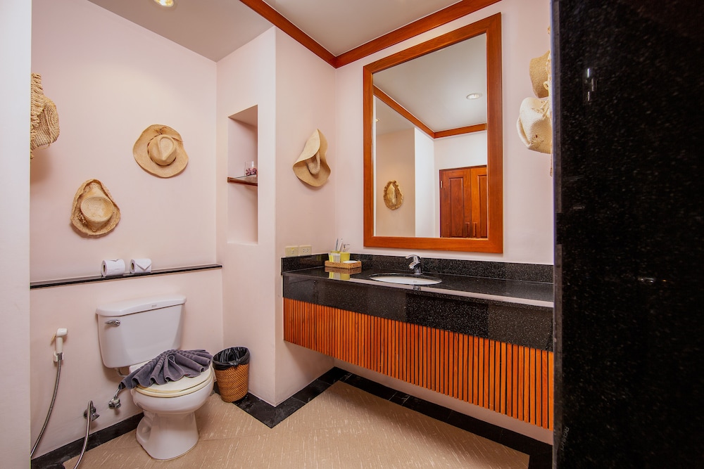 Villa Toba by Tropiclook view 4