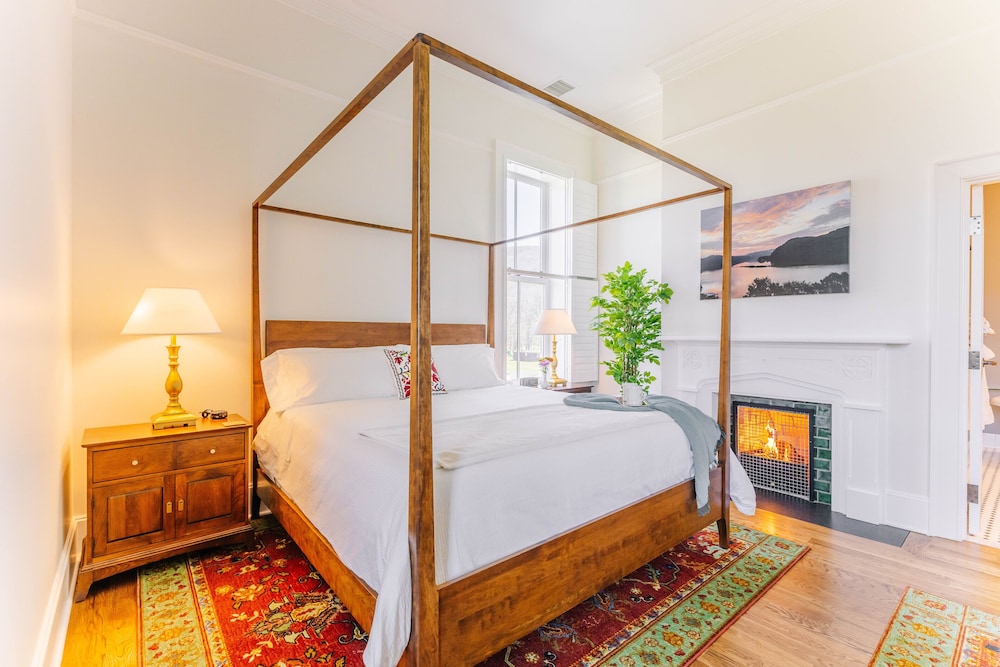 The Inn at Foster Falls - Property Image 18