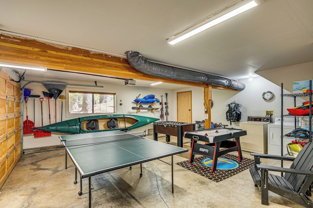 Game Room: 'blue Lake Mountain Retreat' in Arnold