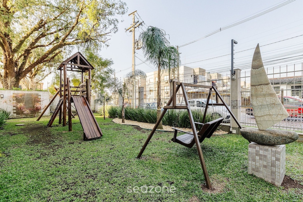 Cozy and Well-located Apartment in POA - Rfa303