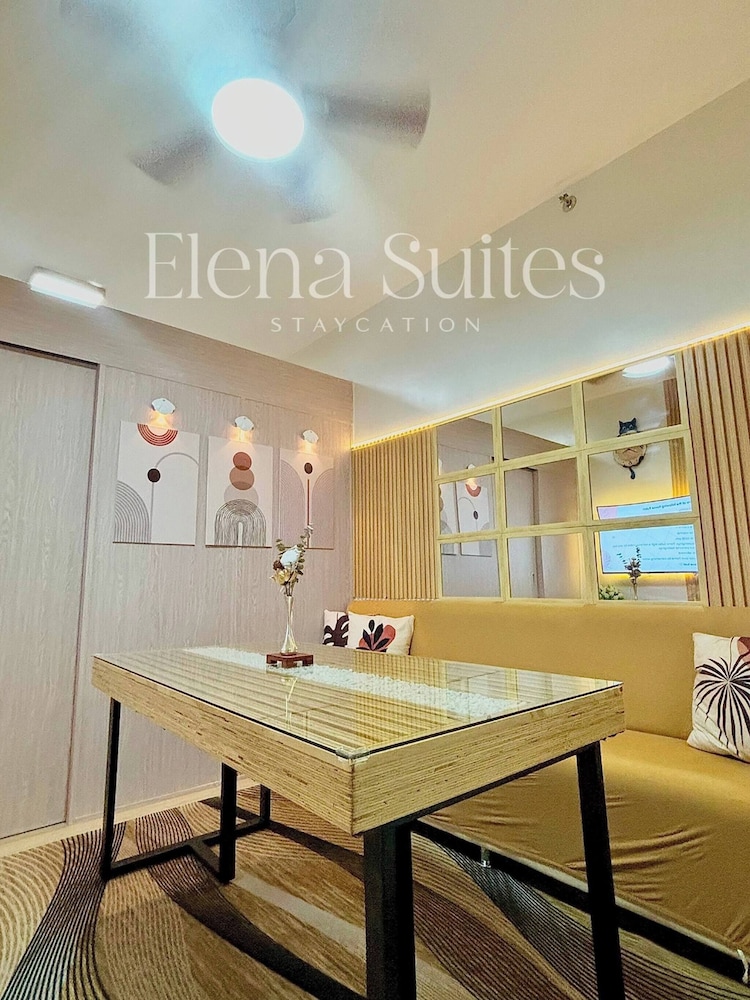 Aesthetic Cozy Stay With Ps4, Netflix & Coffee Nook - Elena Suites Staycation