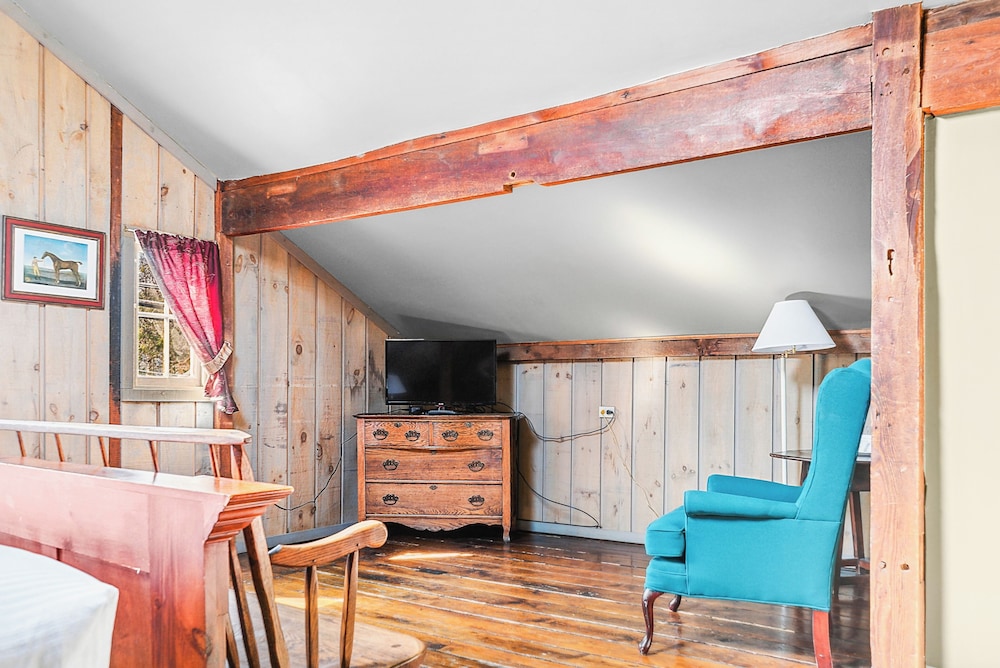 Delamater Inn