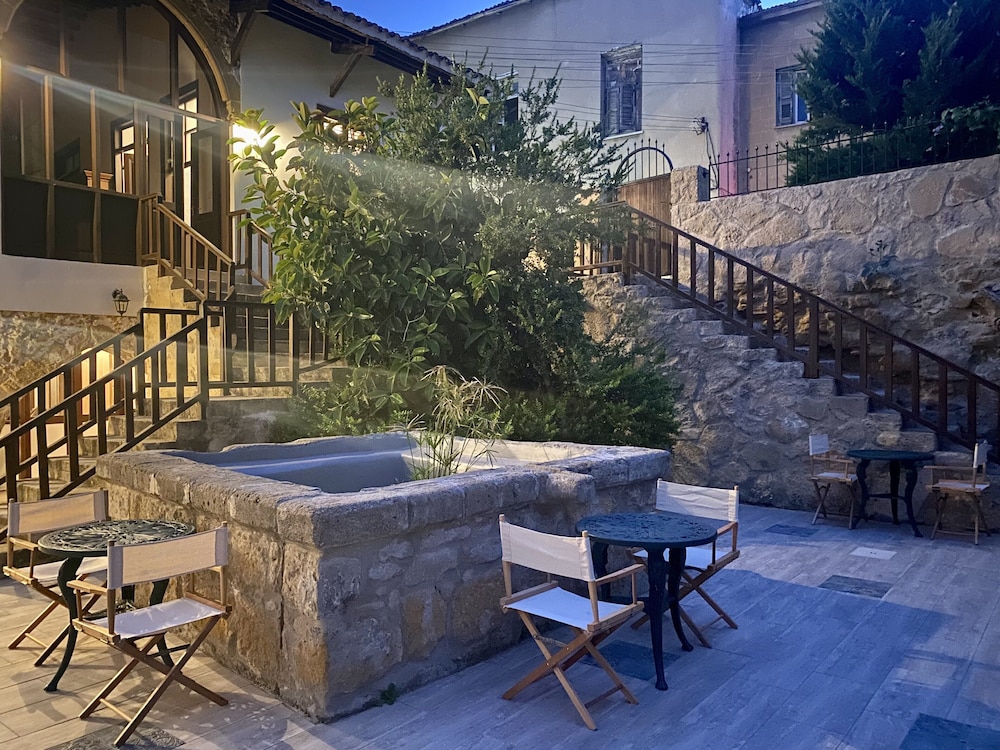 Flor Guest House