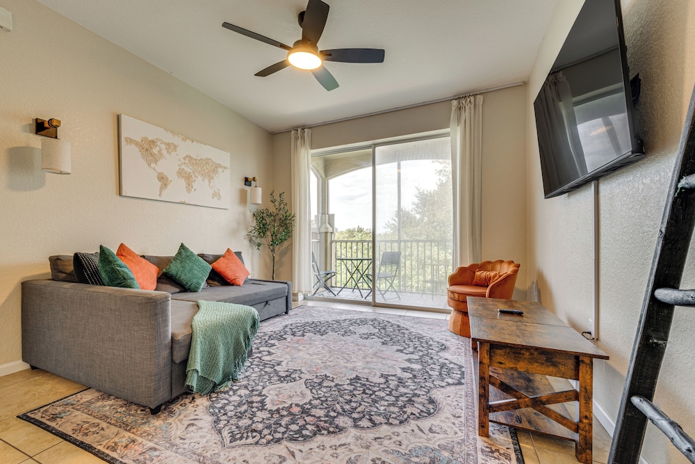 4 Mi to Disney: Family-friendly Resort Getaway!