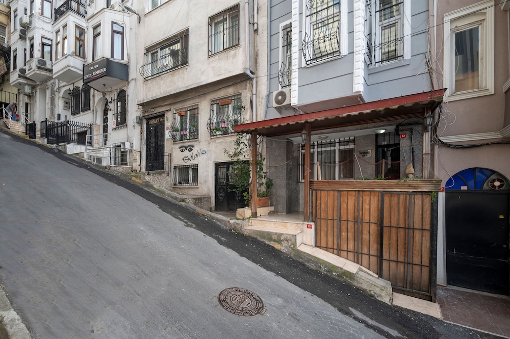 Taksim Suite II