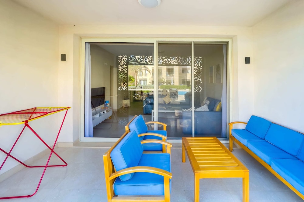 Xuru Stays I Roomy & Relaxed 1bdr @ Mangroovy Free Beach & Pool