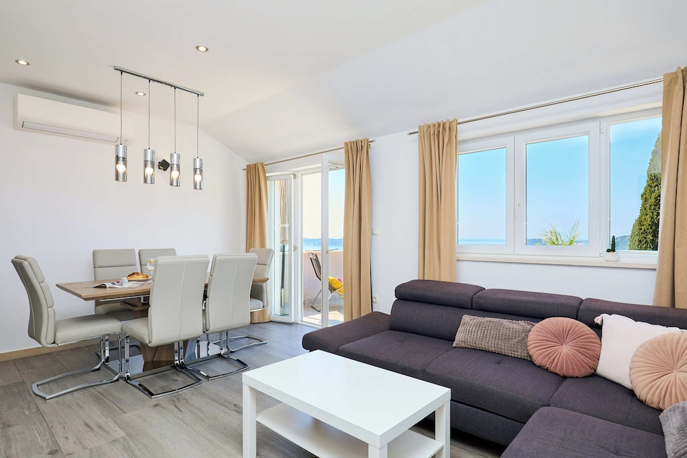 Summer Chill Apartment 2