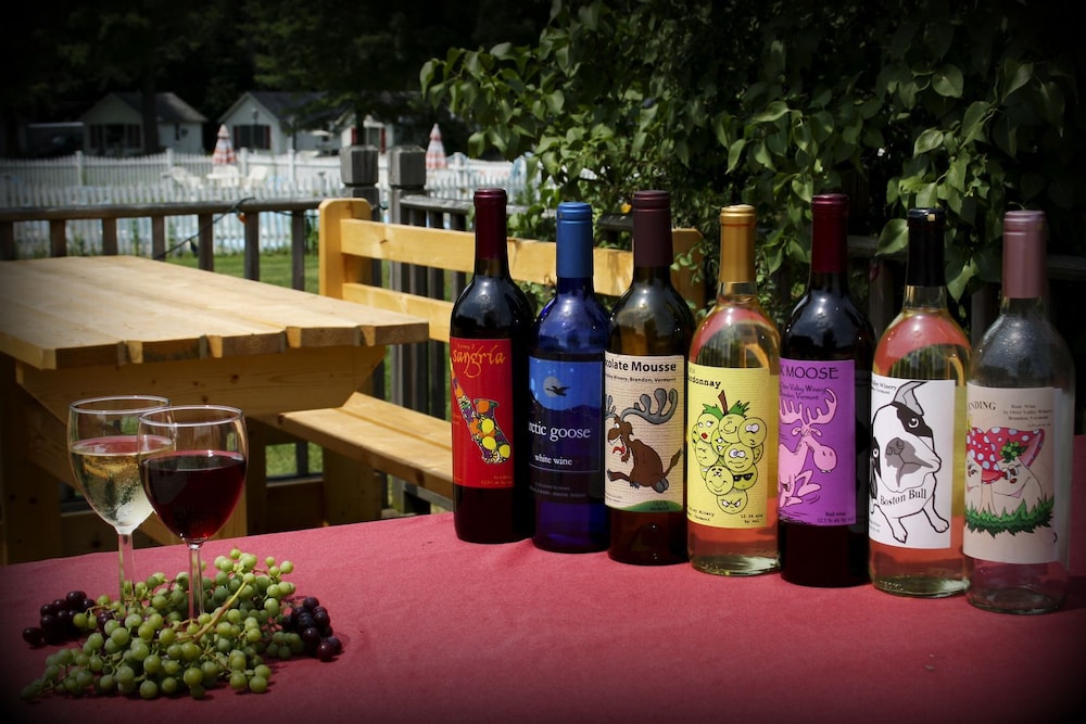 The Cabins at Autumn Mountain Winery