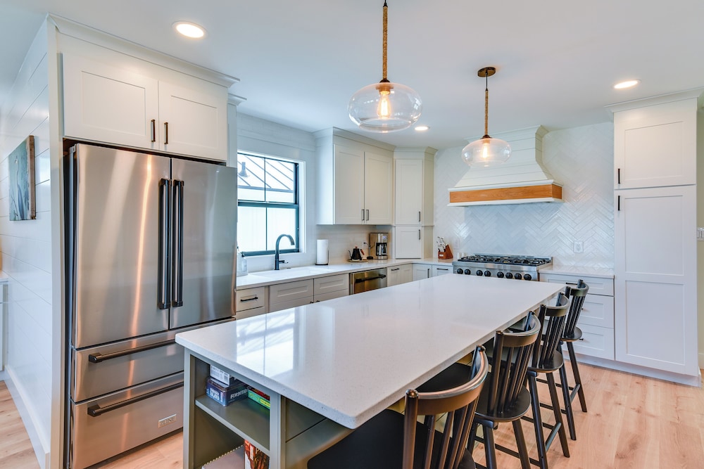 Walk to Laguna Beach: PCB Home w/ Pool Near Gulf!